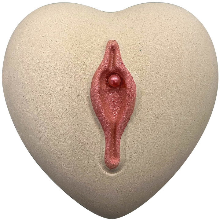 LOVE YOUR PUSSY BATH BOMB