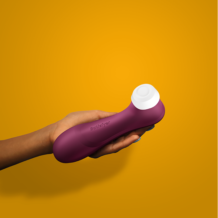 SATISFYER PRO 2 GENERATION 3
 WITH LIQUID AIR  WINE RED