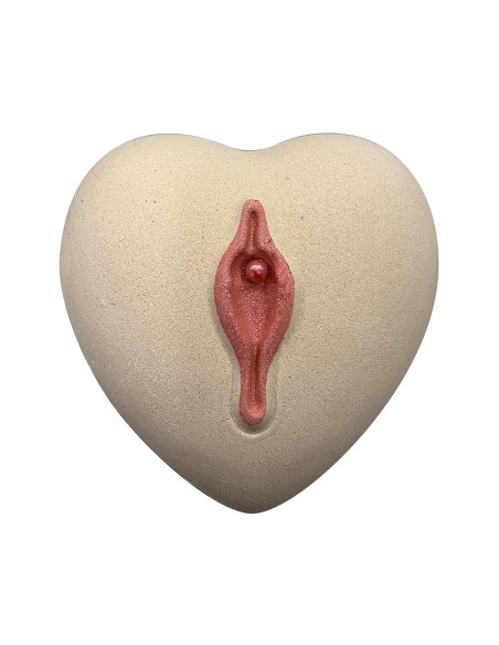 LOVE YOUR PUSSY BATH BOMB