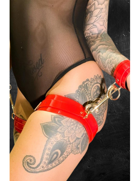 KINKY DIVA WRIST & THIGH CUFFS RED