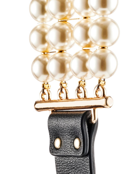 GUILTY PLEASURE LUMINIOUS PEARL LEASH AND COLLAR